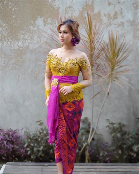 motif kebaya bali